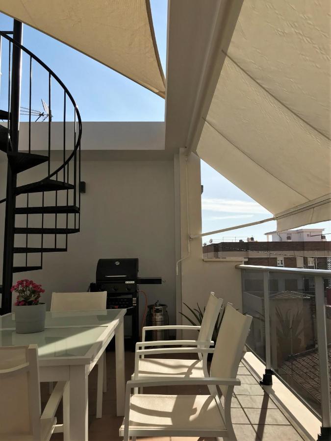 Rooftop Apartment With Three Terraces อาลิกันเต ภายนอก รูปภาพ
