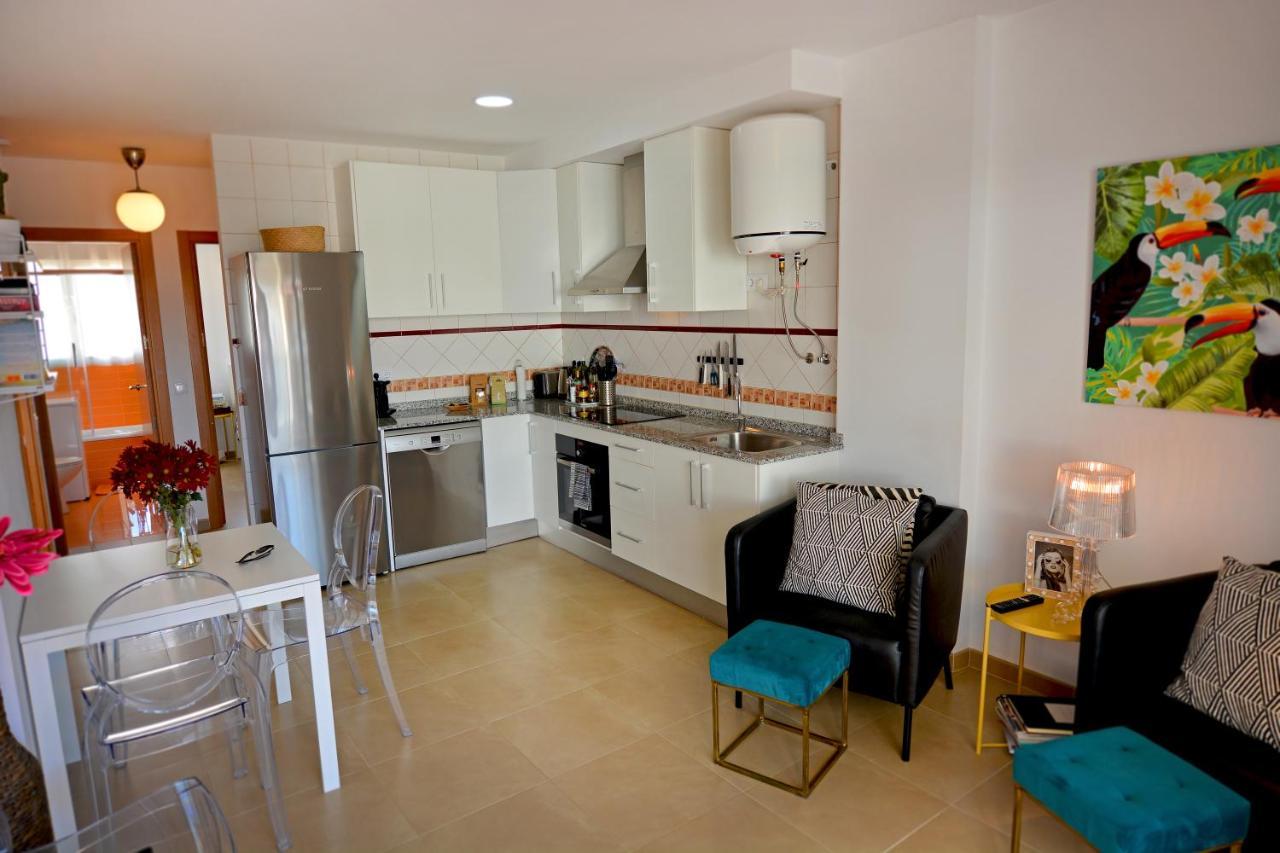 Rooftop Apartment With Three Terraces อาลิกันเต ภายนอก รูปภาพ