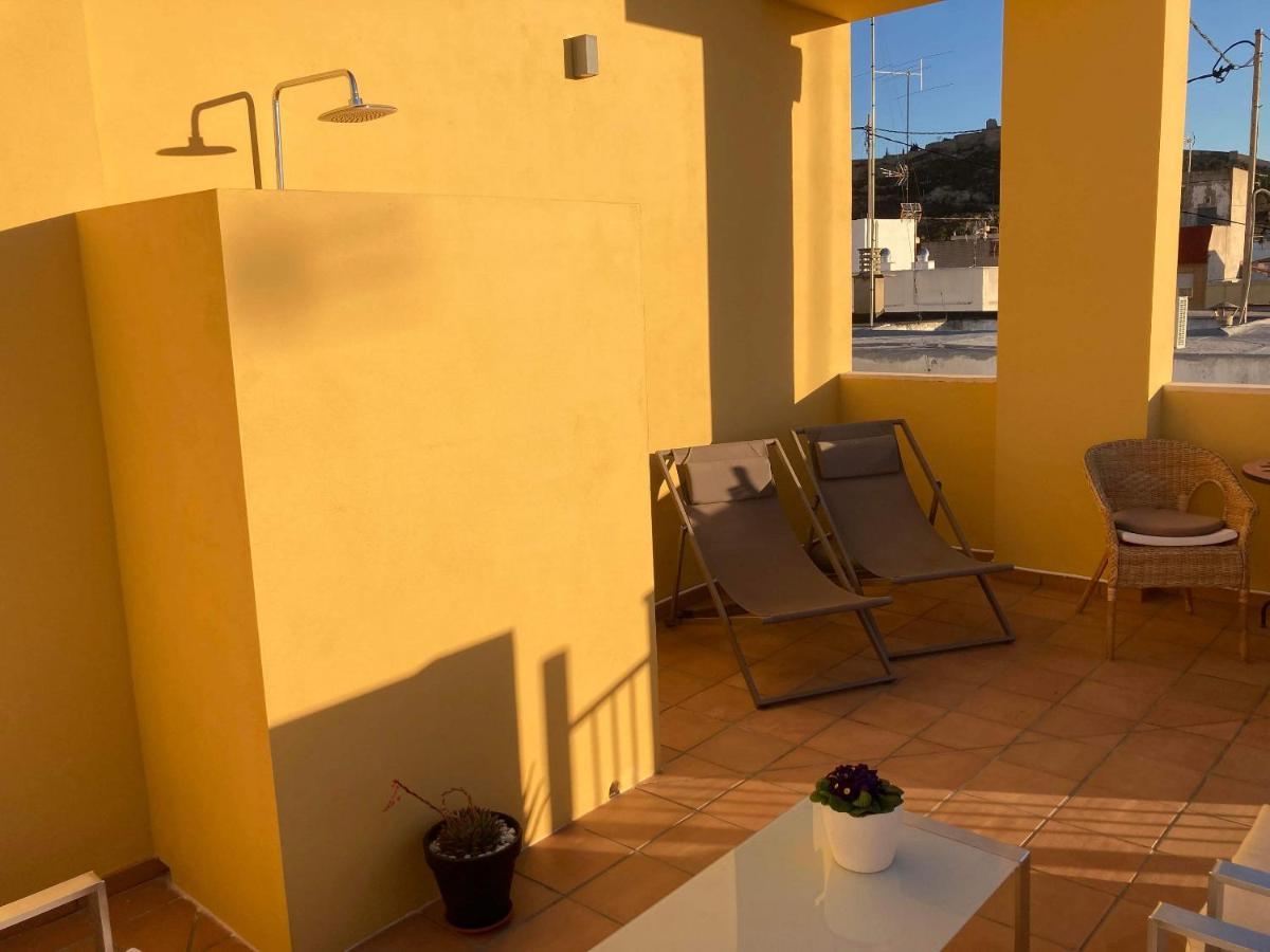Rooftop Apartment With Three Terraces อาลิกันเต ภายนอก รูปภาพ