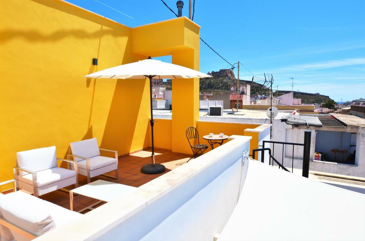 Rooftop Apartment With Three Terraces อาลิกันเต ภายนอก รูปภาพ