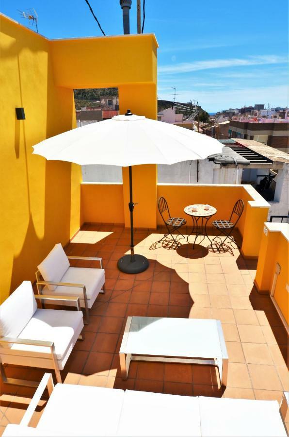 Rooftop Apartment With Three Terraces อาลิกันเต ภายนอก รูปภาพ